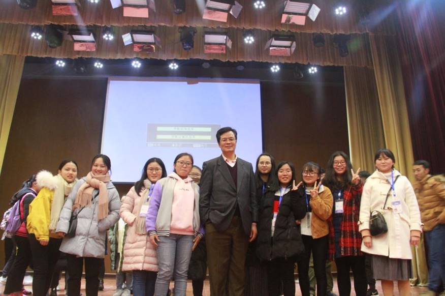 说明: http://www.cqyti.com/__local/D/24/F4/1C57B310898DB9A92DC685661A8_FD04214C_15E69.jpg
